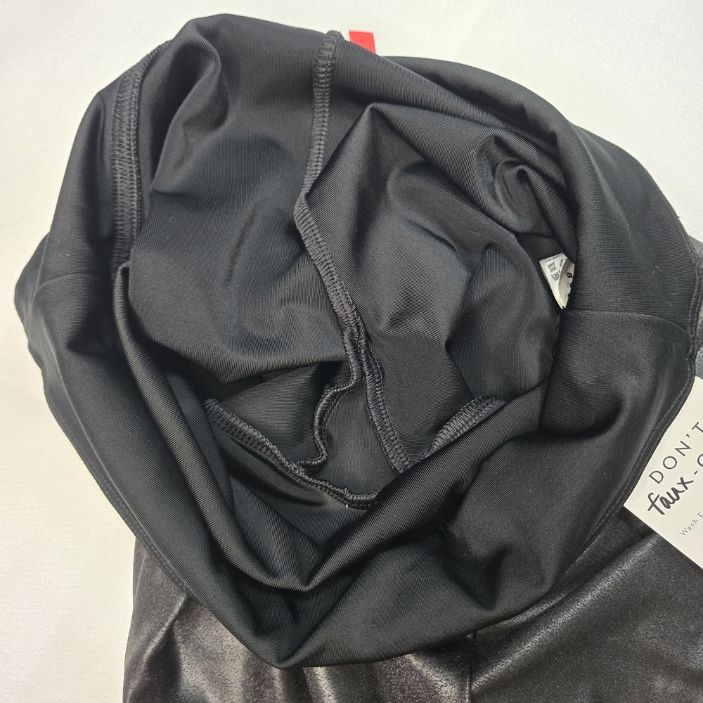 SPANX Shiny Black Leggings NWT SIZE  SMALL - Picture 10 of 12